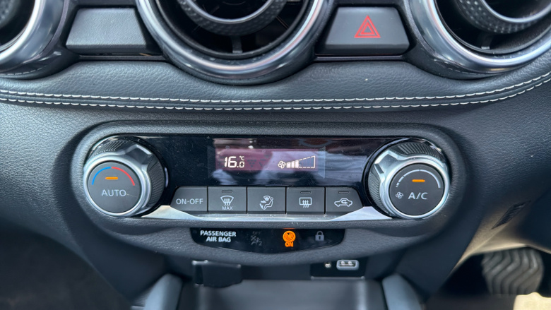Nissan Juke 1.0 DiG-T 114 N-Connecta 5dr DCT Petrol Hatchback